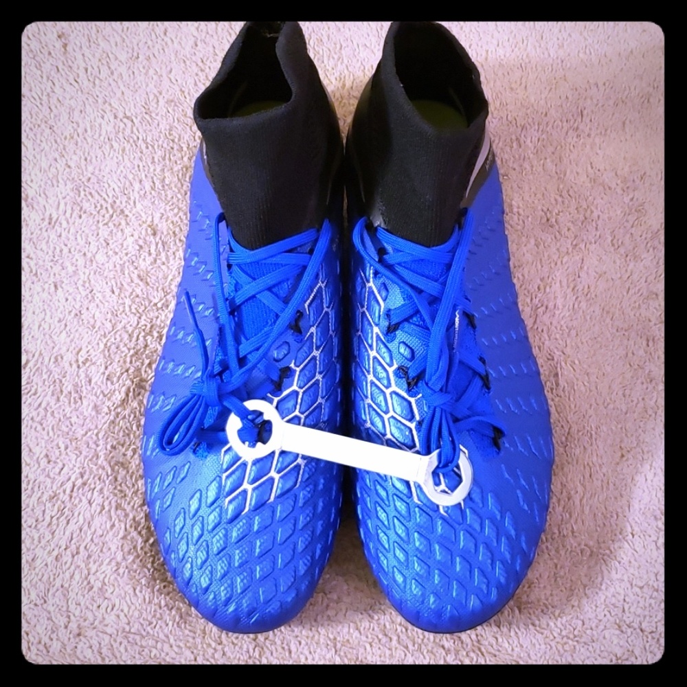 Nike hypervenom elite Size 8